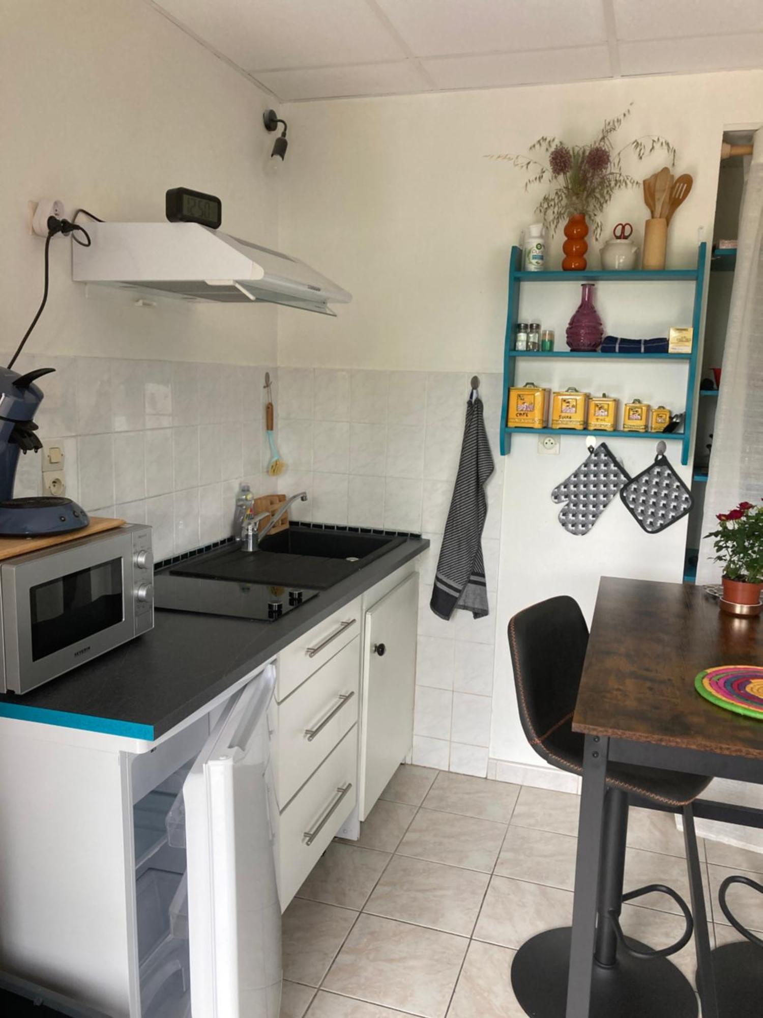 Caylus Chez Stella 1 Piece Canape Lit Deux Personnes, Cuisine, Sdb Separee מראה חיצוני תמונה